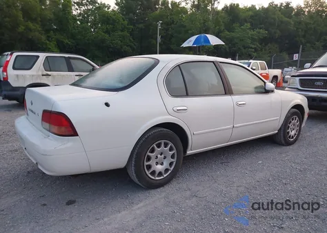 1999 Nissan Maxima Gle/Gxe/Se z USA, uszkodzony, nr VIN JN1CA21D3XT214595